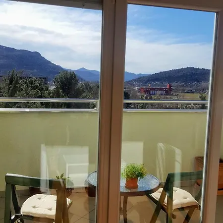 Sunny Apartment